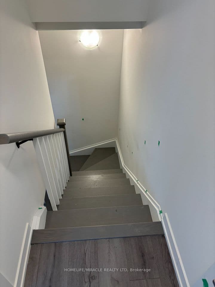 861 Sheppard Avenue W 61 BlkB, Toronto, ON M3H 0E9 – photo 2