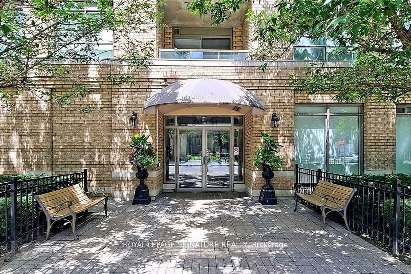 140 Bathurst Street 207, Toronto, ON M5V 3N8 – photo 2