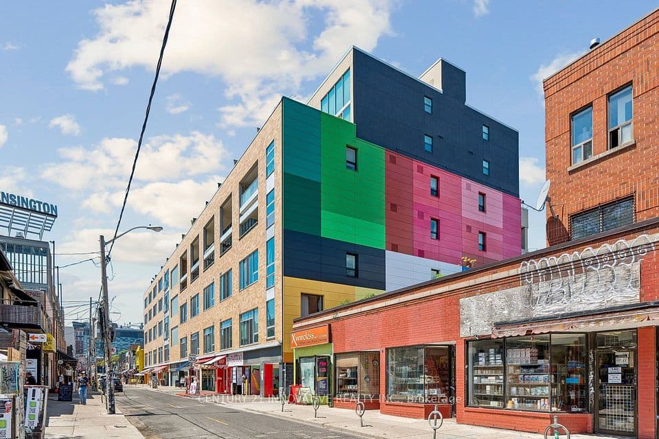 160 Baldwin St Street 420, Toronto, ON M5T 3K7 – main photo