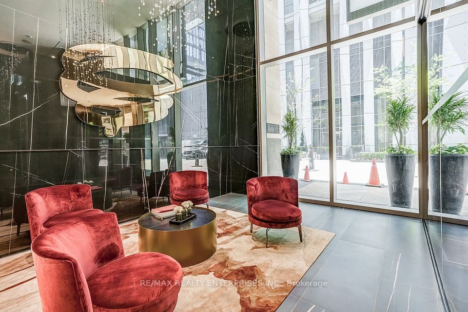 11 Yorkville Avenue 2409, Toronto, ON M4W 0B7 – photo 2
