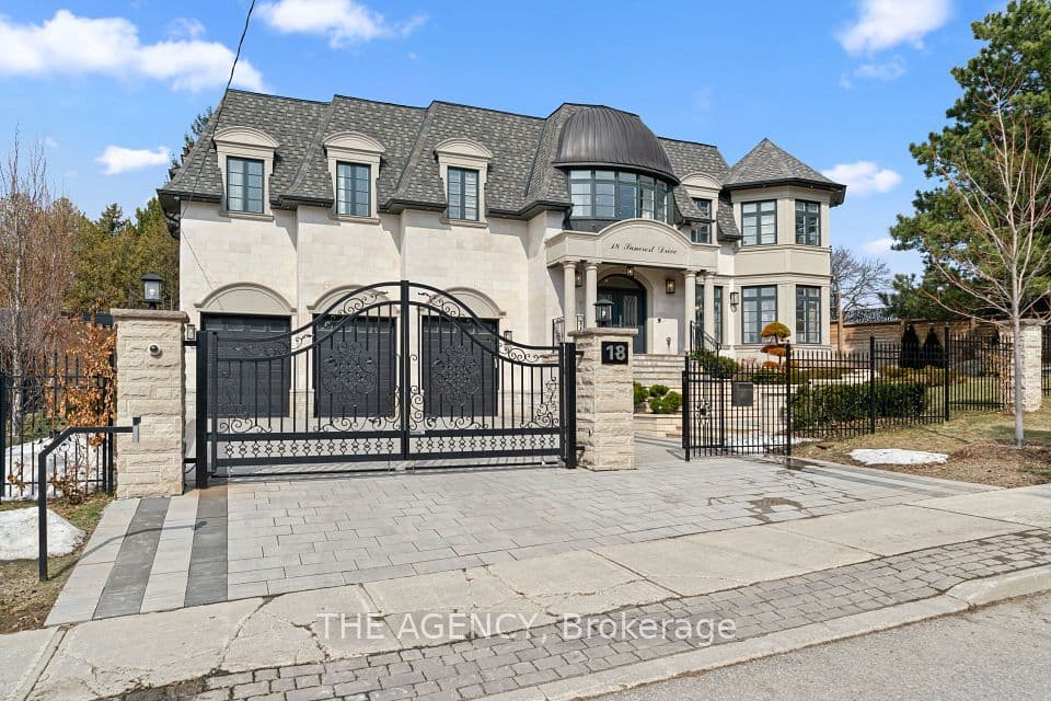 18 Suncrest Drive, Toronto, ON M3C 2L2 – photo 2