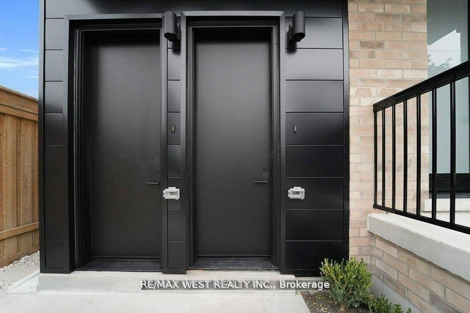 661 Winona Drive, Toronto, ON M6C 3V6 – photo 2