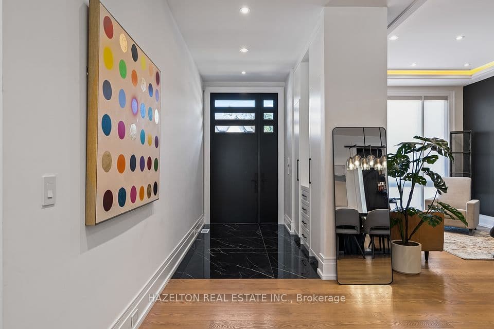 71 Yorkview Drive, Toronto, ON M2R 1J7 – photo 2
