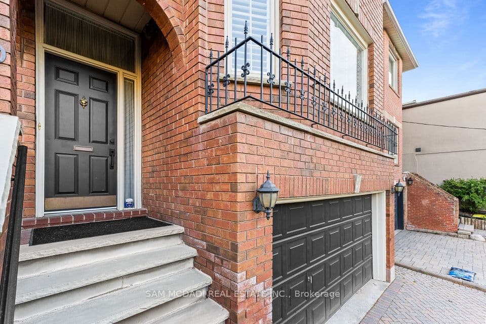 690 Oriole Parkway, Toronto, ON M4R 2C5 – photo 3