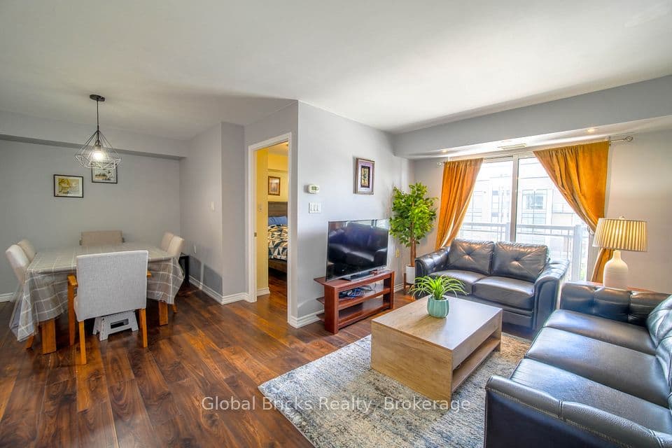 872 Sheppard Avenue W 308, Toronto, ON M3H 2T5 – photo 3