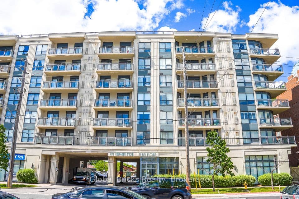 872 Sheppard Avenue W 308, Toronto, ON M3H 2T5 – main photo