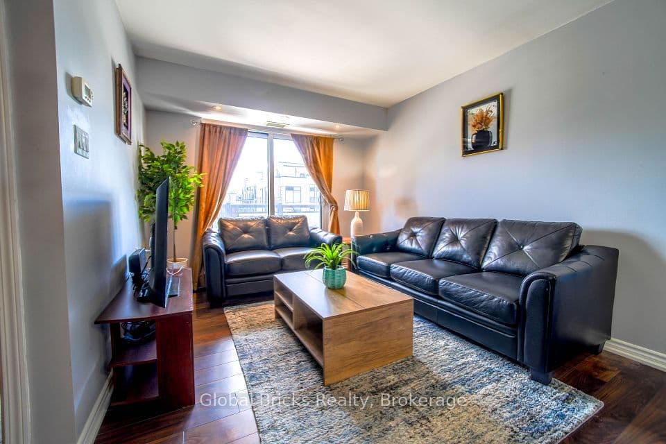 872 Sheppard Avenue W 308, Toronto, ON M3H 2T5 – photo 2