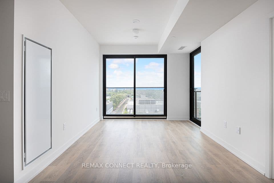 181 Sterling Road 1002, Toronto, ON M6R 2B2 – photo 3