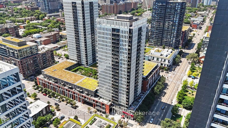 170 Sumach Street 2212, Toronto, ON M5A 0C3 – main photo