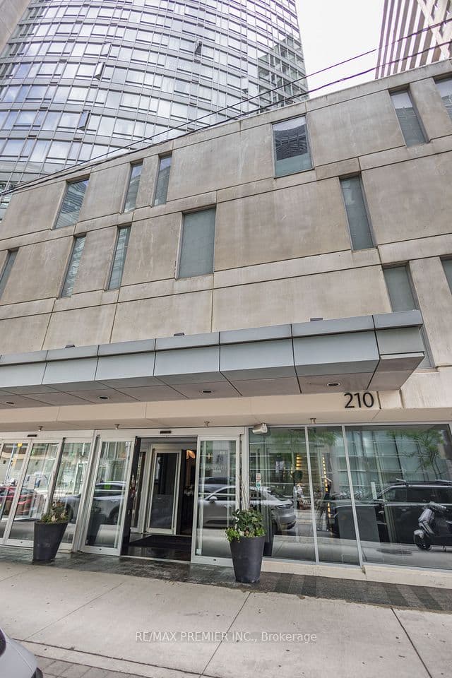210 Victoria Street 4407, Toronto, ON M5B 2R3 – photo 3