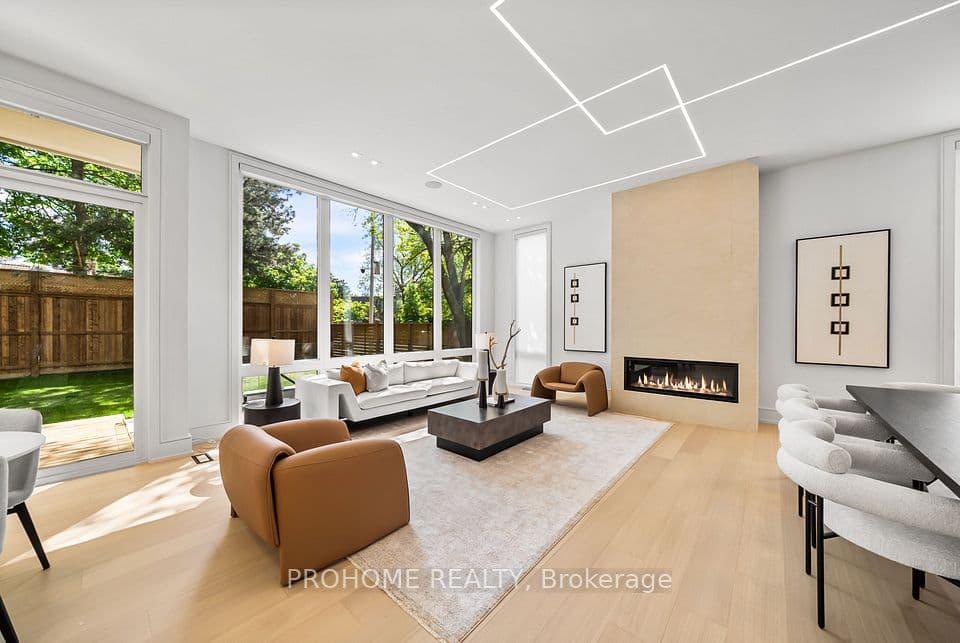 15 Aldershot Crescent, Toronto, ON M2P 1L7 – photo 2