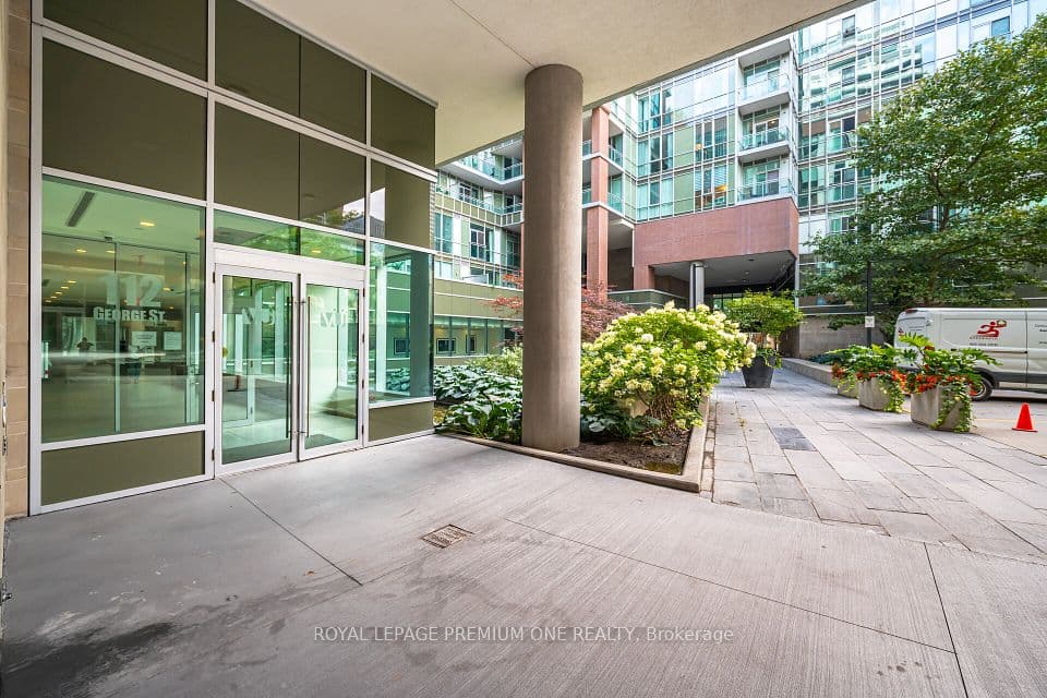 112 George Street S430, Toronto, ON M5A 2M5 – photo 2