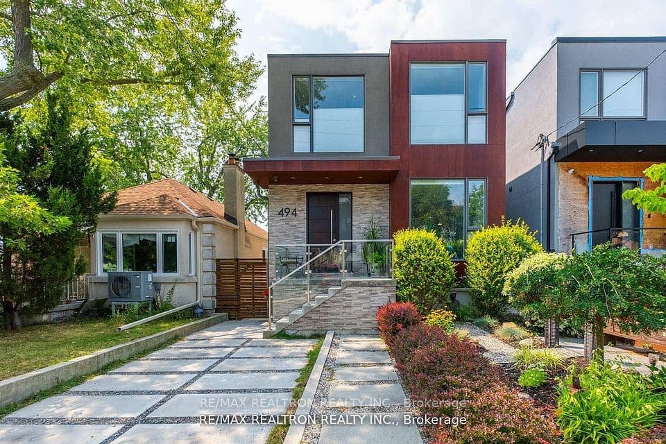 494 Atlas Avenue, Toronto, ON M6C 3R3 – main photo