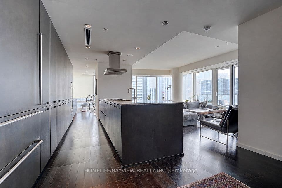 180 University Avenue 3509, Toronto, ON M5H 0A2 – photo 2