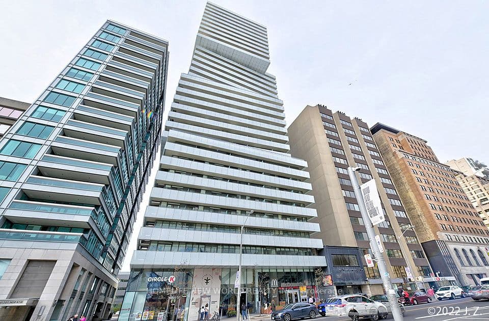 200 Bloor Street W 1601, Toronto, ON M5S 1T8 – main photo
