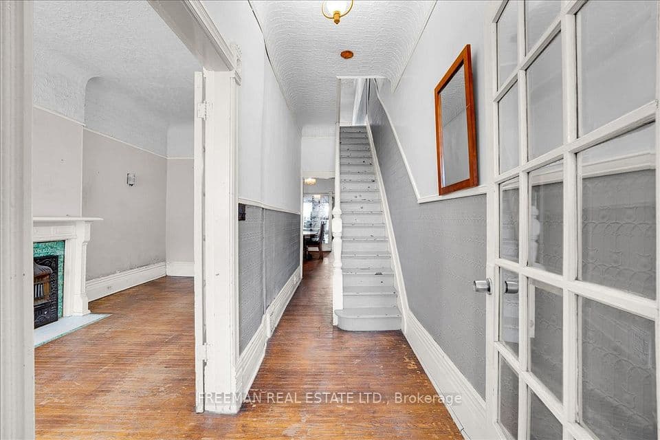 116 Brunswick Avenue, Toronto, ON M5S 2M2 – photo 3
