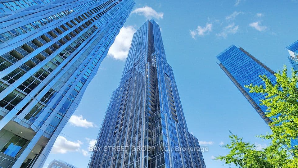 11 Yorkville Avenue 2312, Toronto, ON M4W 0B7 – main photo