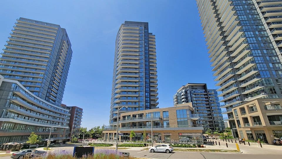50 Forest Manor Road 311, Toronto, ON M2J 1M6 – main photo