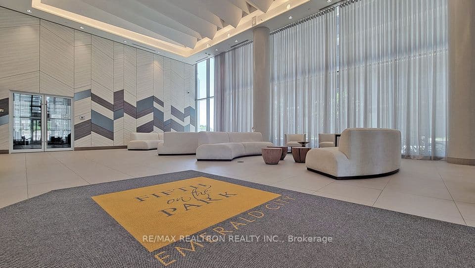 50 Forest Manor Road 311, Toronto, ON M2J 1M6 – photo 3