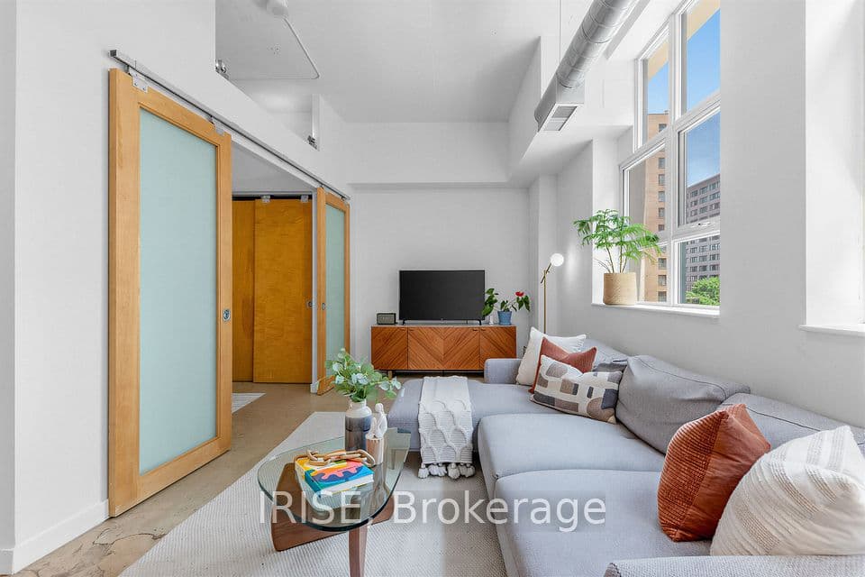 155 Dalhousie Street 422, Toronto, ON M5B 2P7 – photo 2