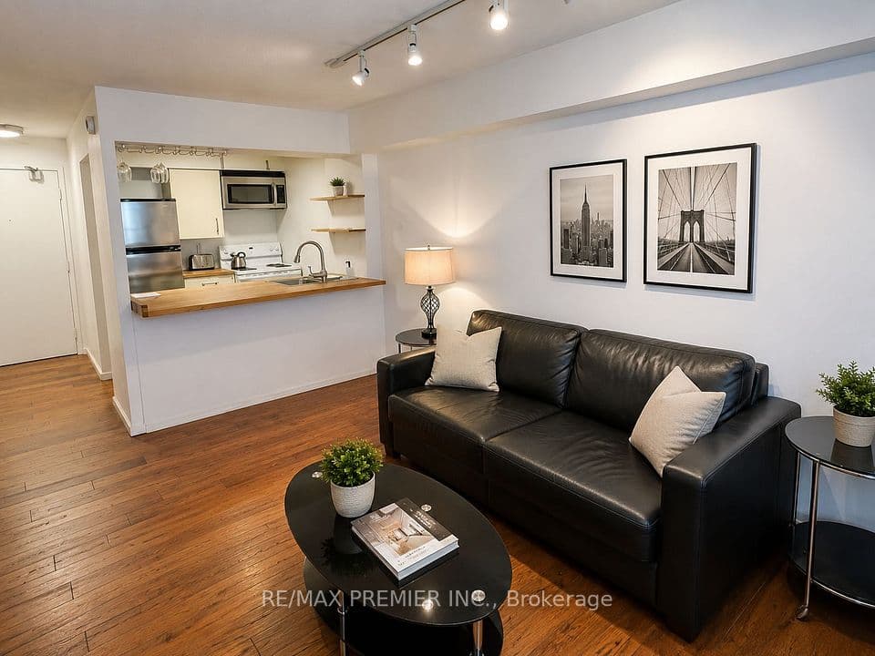 80 St Patrick Street 718, Toronto, ON M5T 2X6 – photo 2