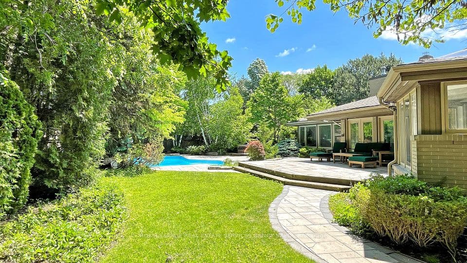 62 Wimpole Drive, Toronto, ON M2L 2L3 – photo 3
