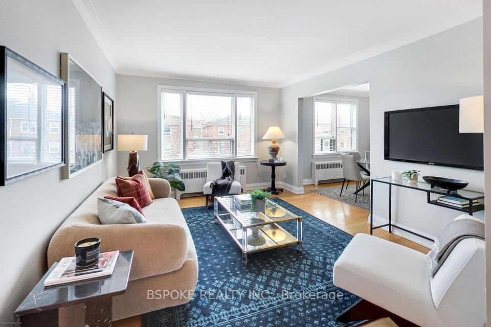 7 Warwick Avenue 3, Toronto, ON M6C 1T5 – main photo