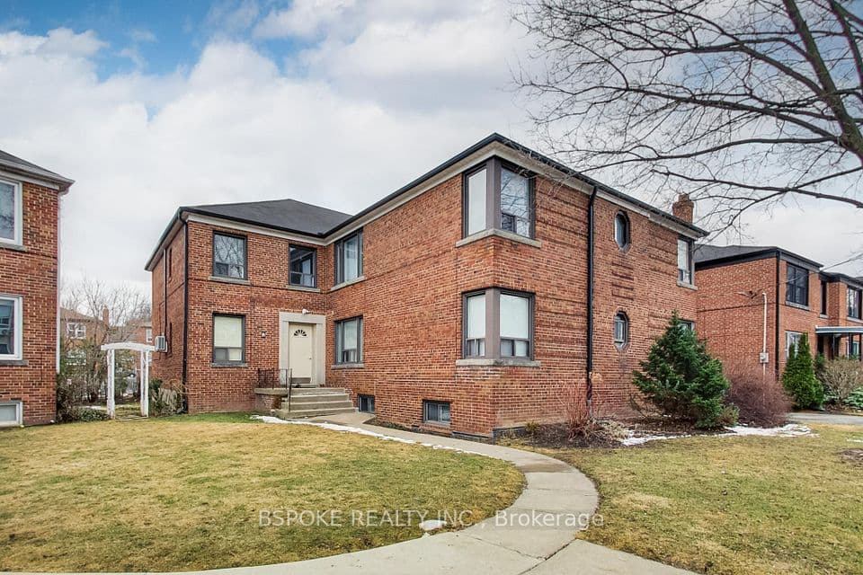 7 Warwick Avenue 3, Toronto, ON M6C 1T5 – photo 2