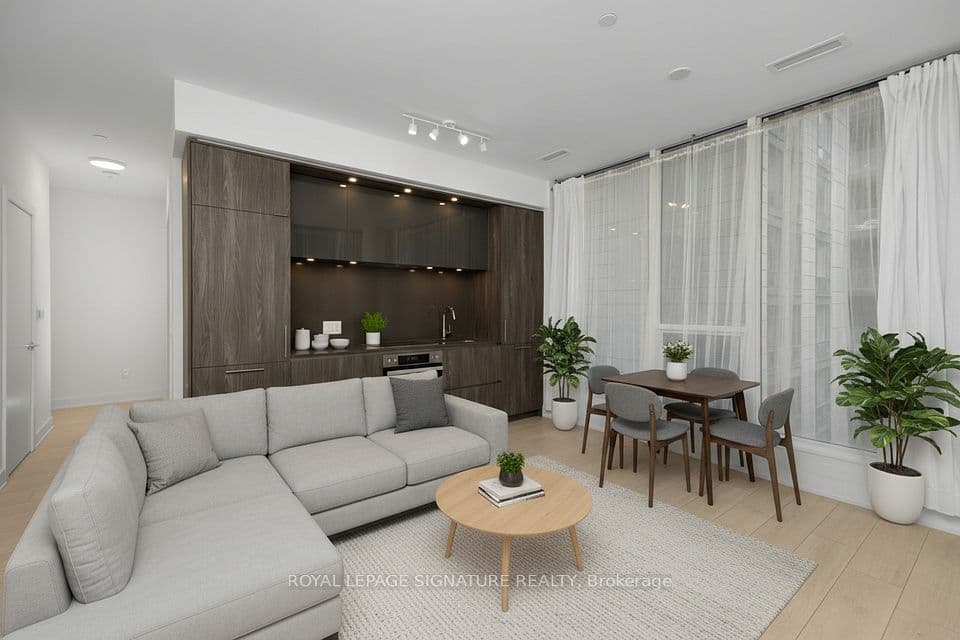 15 Mercer Street 525, Toronto, ON M5V 1H2 – main photo