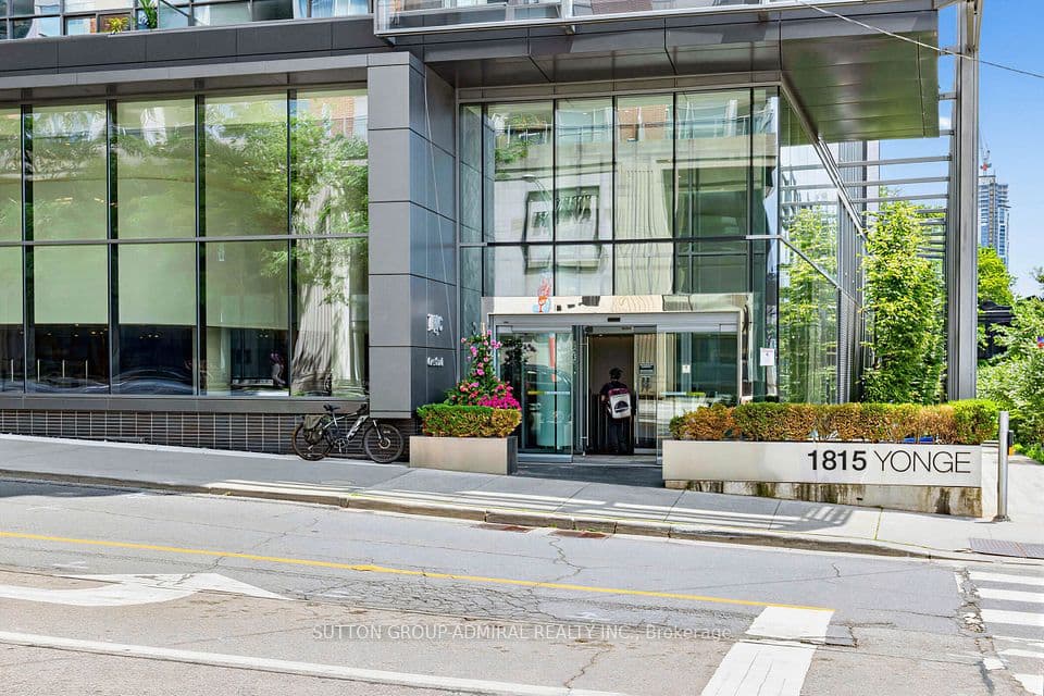 1815 Yonge Street 1102, Toronto, ON M4T 2A4 – photo 2