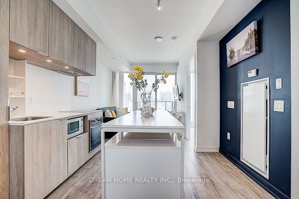 77 Shuter Street 2611, Toronto, ON M5B 0B8 – photo 3