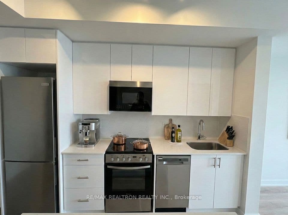 15 Ellerslie Avenue 2611, Toronto, ON M2N 0L7 – photo 3