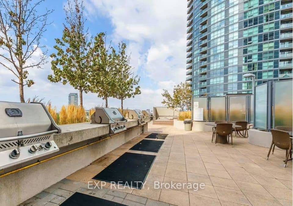 209 Fort York Boulevard 465, Toronto, ON M5V 4A1 – photo 2
