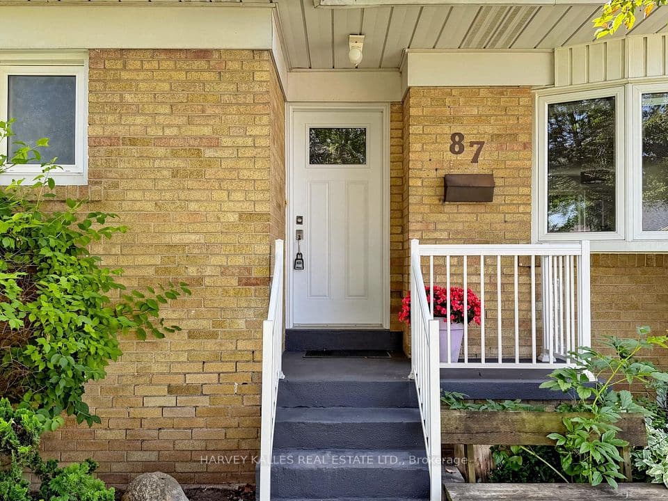 87 Combe Avenue, Toronto, ON M3H 4J6 – photo 3
