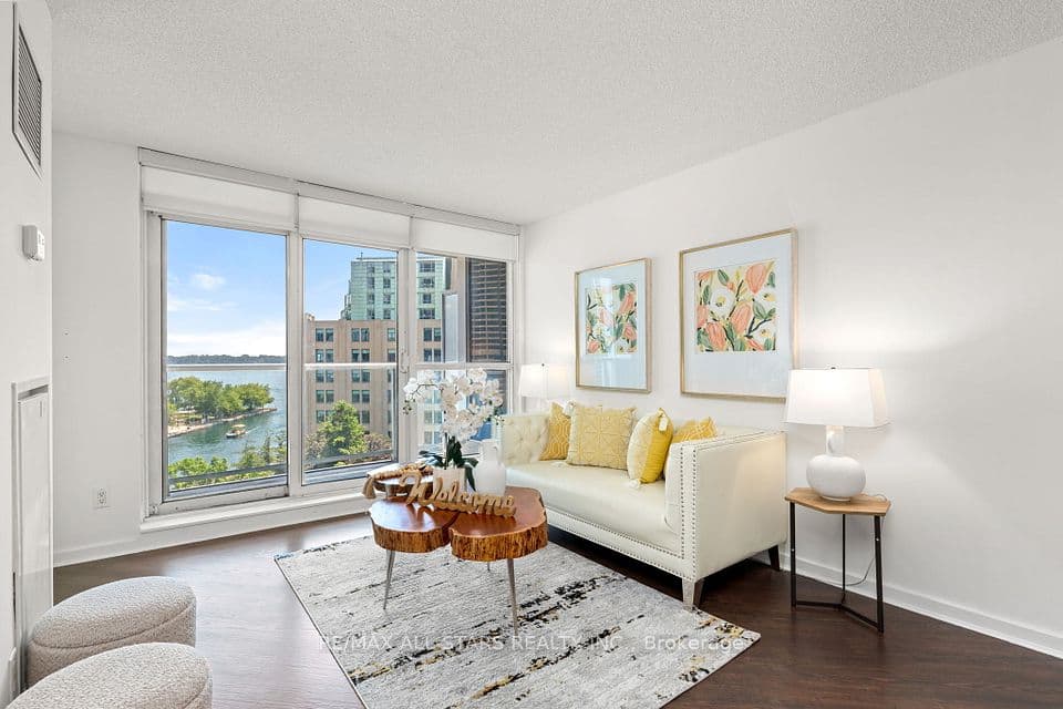208 Queens Quay W 804, Toronto, ON M5J 2Y5 – photo 2