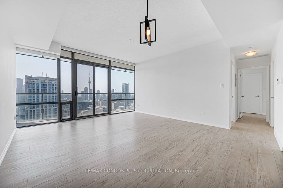 38 Grenville Street 4404, Toronto, ON M4Y 1A5 – photo 2