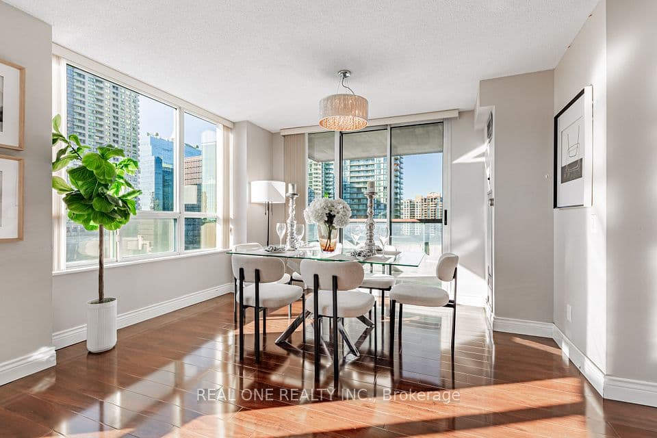 238 Doris Avenue 1503, Toronto, ON M2N 6W1 – main photo