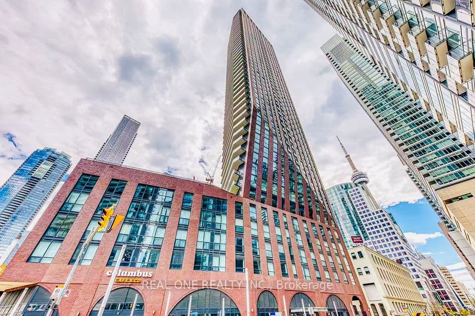 99 JOHN Street 1001, Toronto, ON M5V 0S6 – main photo