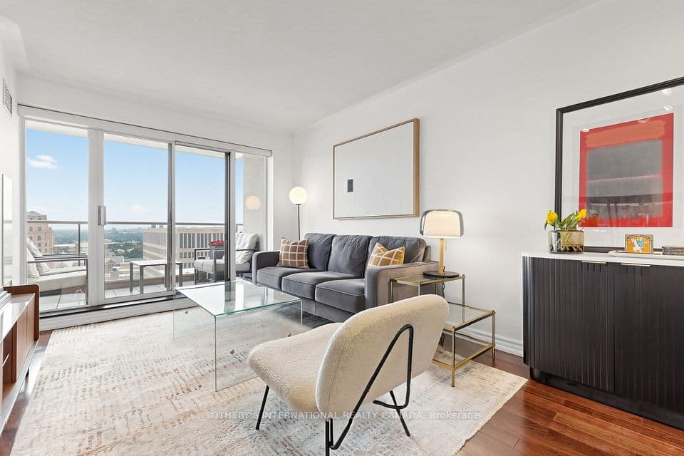 909 Bay Street 2303, Toronto, ON M5S 1Z9 – main photo
