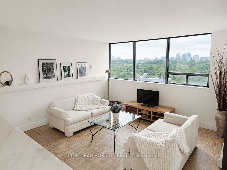 914 Yonge Street 1511, Toronto, ON M4W 3C8 – photo 3