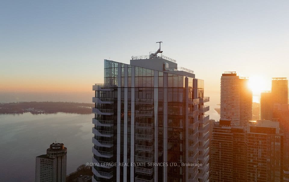 28 Freeland Street 5301, Toronto, ON M5E 0E3 – main photo