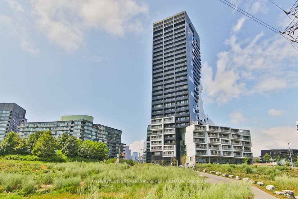 170 Bayview Avenue 820, Toronto, ON M5A 0M4 – photo 2
