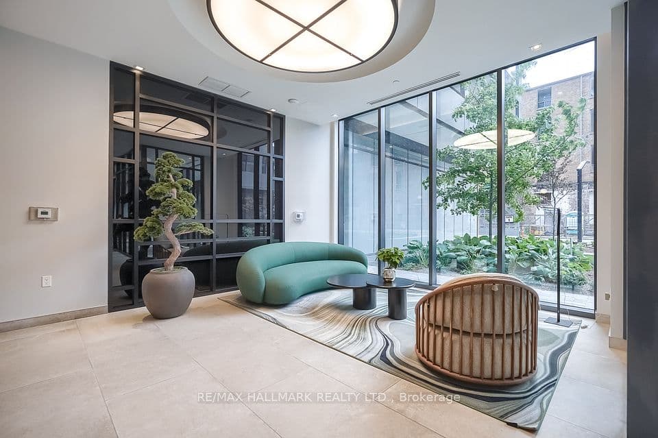 9 Tecumseth Street 421, Toronto, ON M5V 3G4 – photo 3