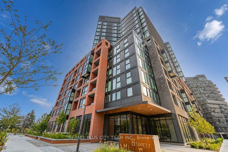 8 Tippett Road 105, Toronto, ON M3H 0E7 – main photo