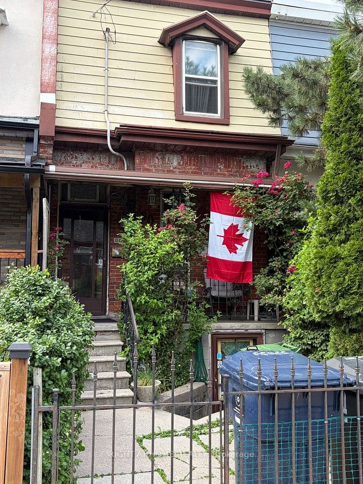 60 Foxley Street, Toronto, ON M6J 1R2 – photo 2
