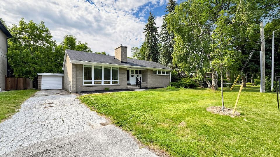 3 Greengate Road, Toronto, ON M3B 1E7 – photo 2