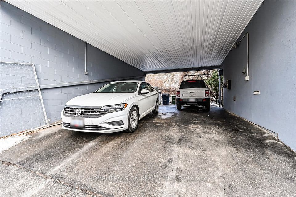 400 Summerhill Avenue, Toronto, ON M4W 2E4 – photo 3