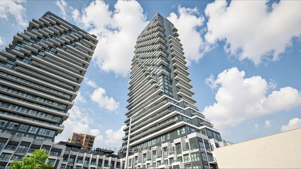 30 Inn on the park Drive 3010, Toronto, ON M3C 0P7 – photo 2