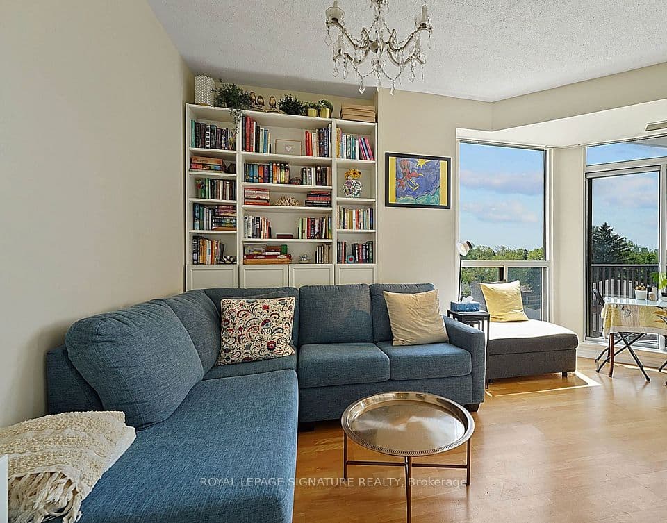 4200 Bathurst Street 514, Toronto, ON M3H 6C7 – main photo