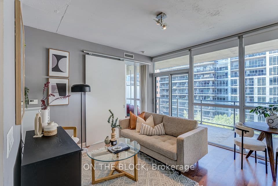 478 King Street W 616, Toronto, ON M5V 0A8 – photo 2